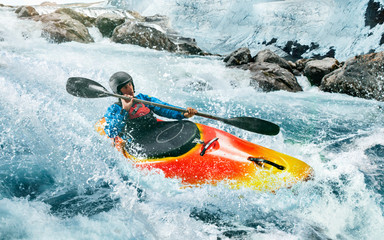 Whitewater kayaking, extreme kayaking