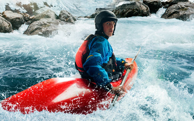 Whitewater kayaking, extreme kayaking