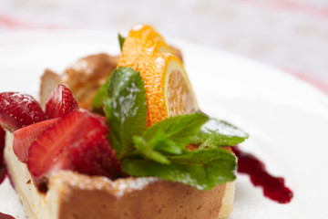 cheesecake with fruits