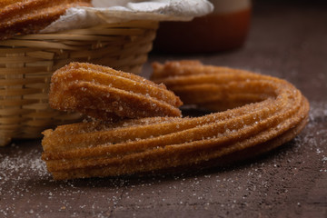 Churros fritos en manteca