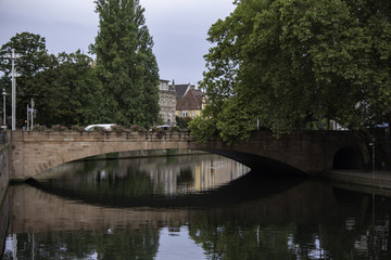 Fototapeta na wymiar Pont du Corbeau à Strasbourg