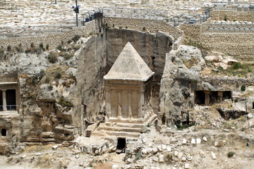 Fototapeta premium Tomb of Zechariah. An ancient monument carved from the rock in Jerusalem
