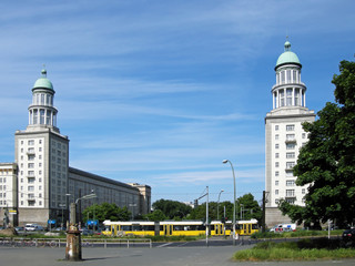 Fototapeta premium Berlin, Frankfurter Tor