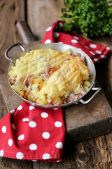 tartiflette (recette typique française) 3 © Jérôme Rommé