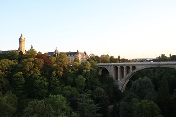 Fototapeta na wymiar Musée de la Banque nationale de Belgique and Adolphe Bridge over the Pétrusse valley in Luxembourg, Luxenburg