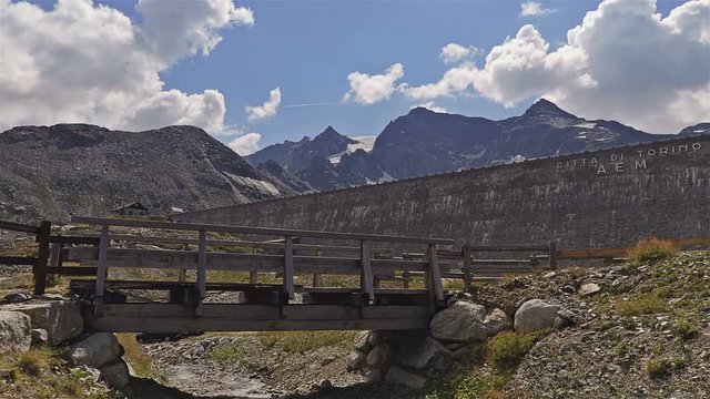 Serr&ugrave; Dam, Gran Paradiso National Park - Time lapse. Italy