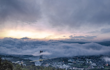 天空に掛かる橋