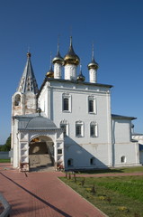 Fototapeta na wymiar Holy Trinity-St. Nicholas monastery in Gorokhovets, Vladimir region, Russia. The Trinity Cathedral (1681-1689) 
