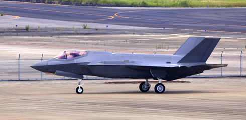 ジェット戦闘機　ジェット機　戦闘機　F35ステレス機　ステレス戦闘機