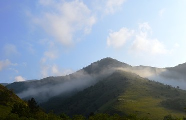 Obraz na płótnie Canvas landscape of fog and clouds 