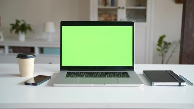 Notebook green screen clean setup