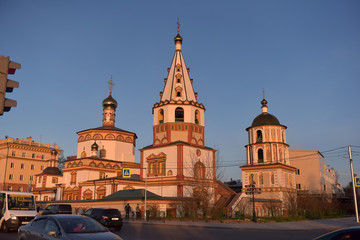Fototapeta na wymiar The Epiphany Cathedral (Epiphany Cathedral) is an Orthodox church in Irkutsk,