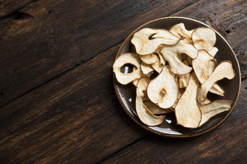Pear fruit dehydrated chips