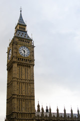 Fototapeta na wymiar Vista della torre Big Ben a Londra, Regno Unito