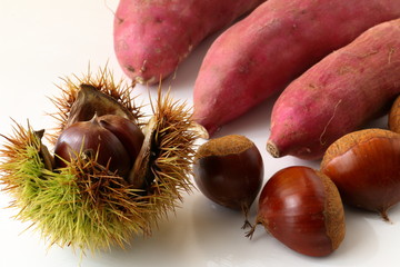 秋の味覚　栗　さつまいも