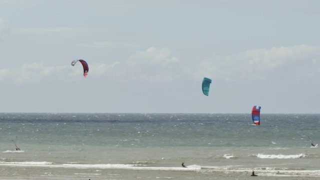 kit surf sur la côte d'opale