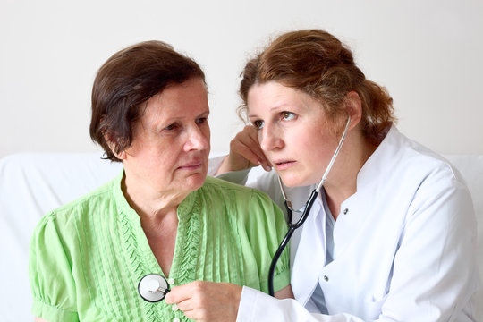 Stethoskope Billeder – Gennemse 1,137 stockfotos, vektorer og videoer ...