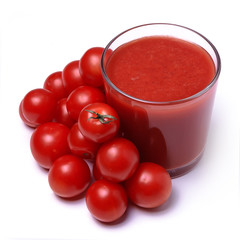 fresh Mature tomato and delicious tomato juice for healthy eating