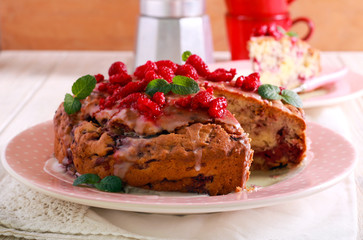 Raspberry and yogurt cake