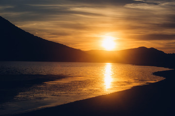 Fototapeta premium atardecer paisaje 