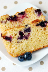 Ciasto jogurtowe z borówkami © MartaSzloser