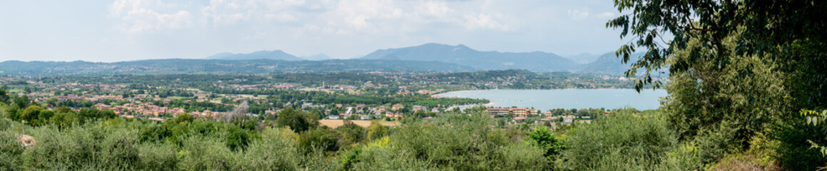 Fototapeta na wymiar Lago di Garda - Panorama