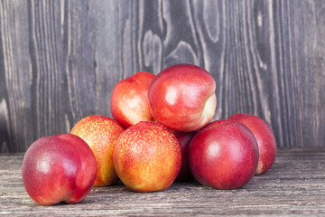 hybrids of nectarines