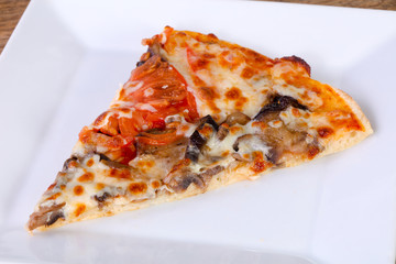 Eggplant pizza with tomato
