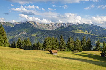 Allgäu - Sommer - Berge - Alpen - Stadel - Sonthofen