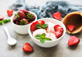 Strawberry ice cream