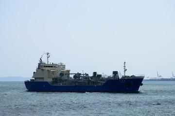 関門海峡を通る船
