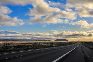 Naklejka premium Island of Hawaii Beautiful road