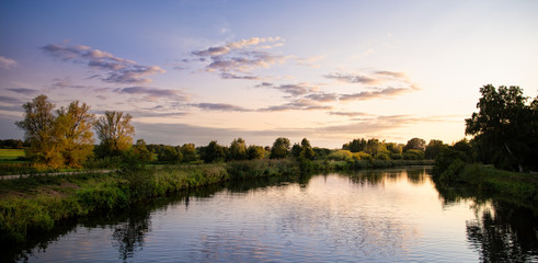 Fototapeta na wymiar Beauty autumn sunset on the Hunter river