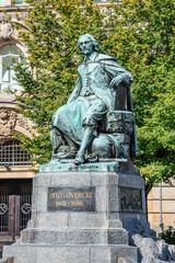Fototapeta premium Statue of great scientist Otto Gvericke, Magdeburg, Germany