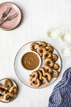 Pretzels with chocolate sauce
