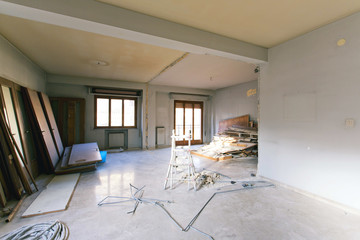 Apartment not renovated, room before renovation