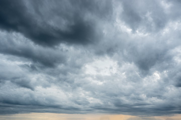 Fototapeta na wymiar Dramatic scene of cloudy landscape before the rain