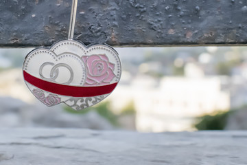 wedding lock with wedding rings and place for inscription