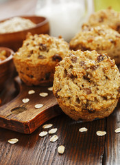 Diet oat muffins with raisins