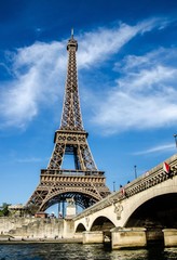Fototapeta na wymiar Eiffeltum - Paris, Frankreich