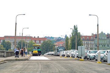 Obraz premium Repair of the road on the bridge