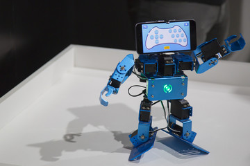 Robots make people happy