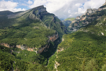 Canyon d& 39 Anisclo dans le parc national d& 39 Ordesa, Espagne