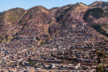 Neighborhoods on the slopes of the city of Cusco
