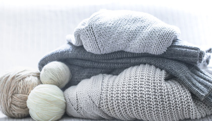 Fototapeta na wymiar home hobbies, home hobbies, cozy knitted sweaters, knitting