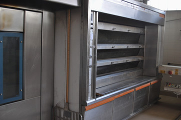 bread and pizza oven in bakery