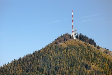 Obraz premium Transmitter towers on a hill