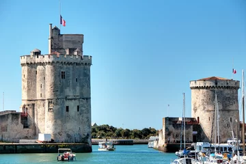 Cercles muraux Porte Le port de La Rochelle et ses deux tours