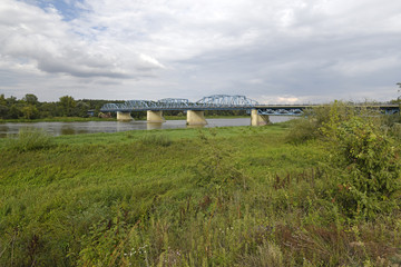Brücke über den Bug (Westlicher Bug) - Flusslauf in Polen