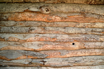 Unprocessed rough wood 